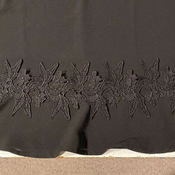 NWT Sugar+Lips Woman’s Flowy Blouse - Picture 3 of 3